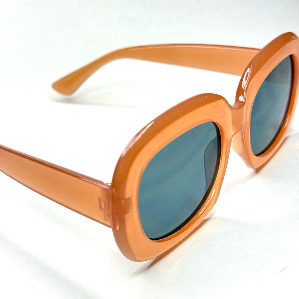 Chic Tangerine Oval Style Sunglasses - Picture 5 of 6
